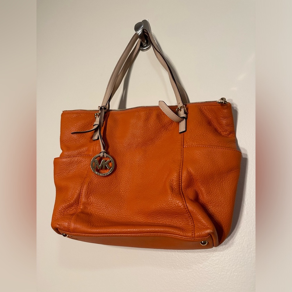 Michael Kors Jet Set tote